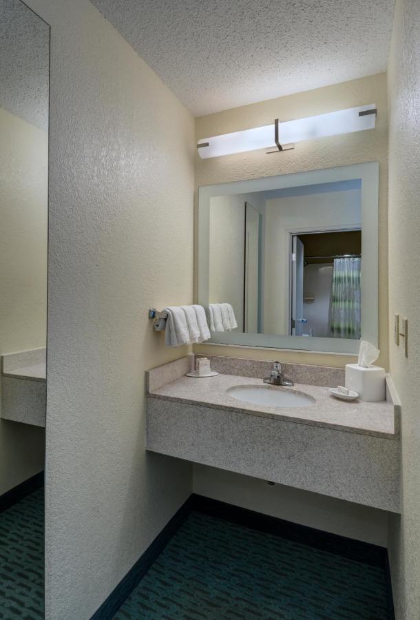 Springhill Suites By Marriott Lawton Extérieur photo