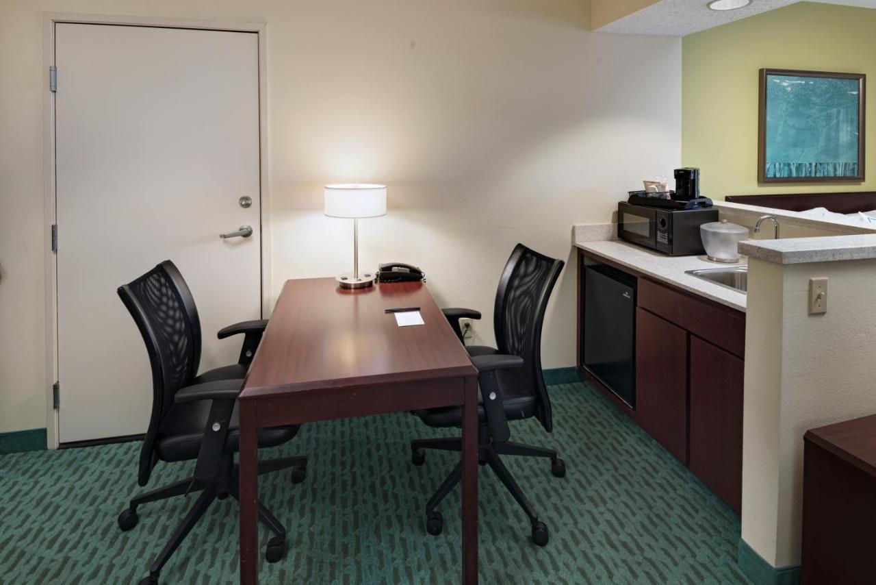 Springhill Suites By Marriott Lawton Extérieur photo