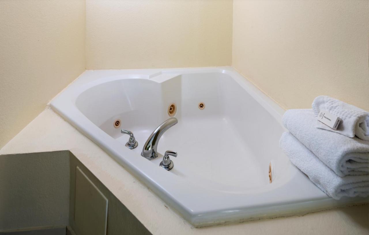 Springhill Suites By Marriott Lawton Extérieur photo